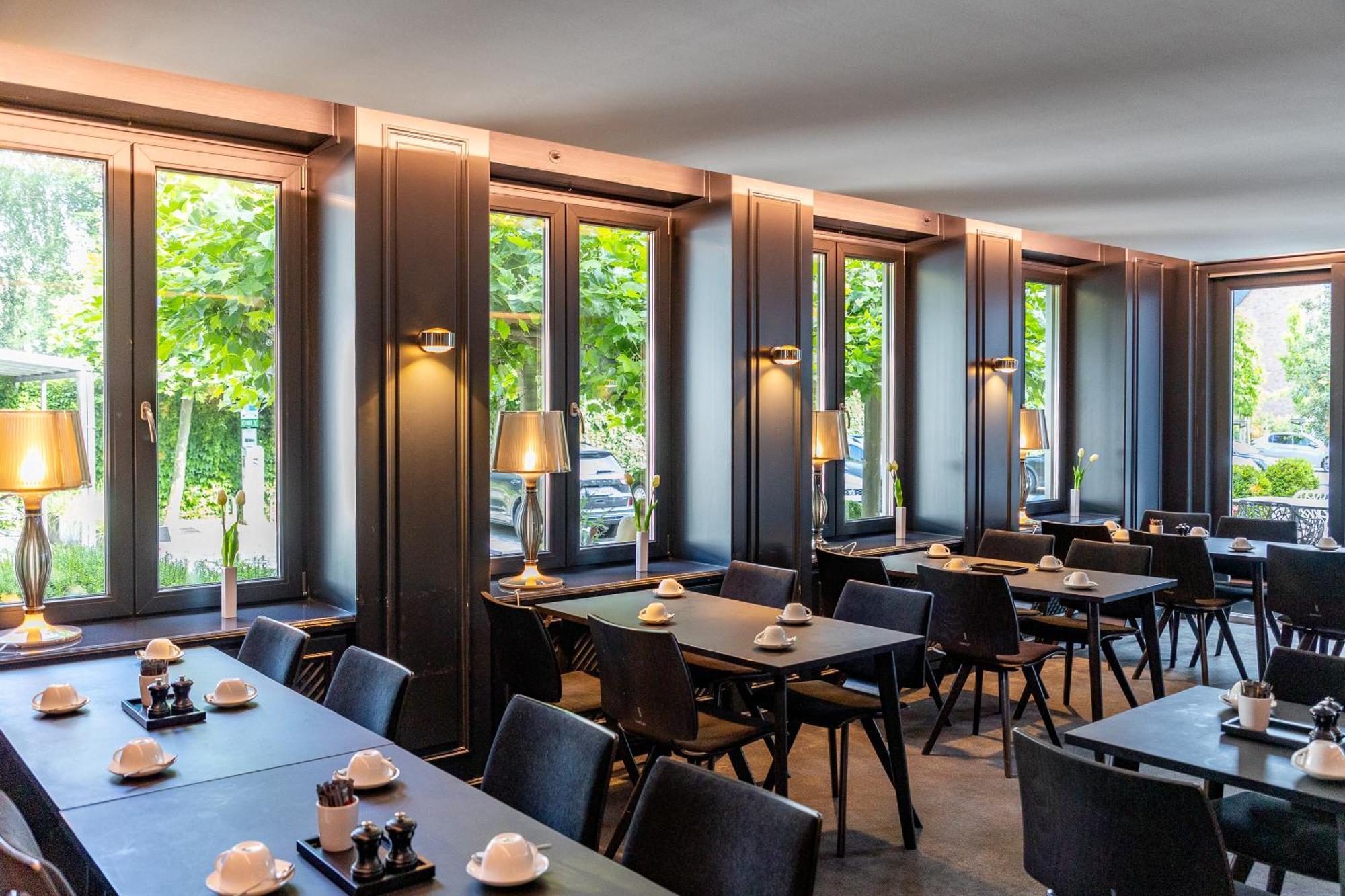 &Repeat Koeln Airport Hotel Exterior photo